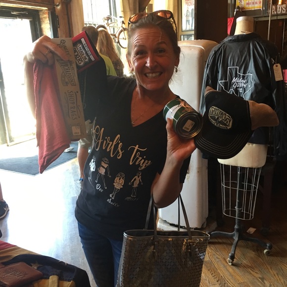 ❤️WELCOME TO MY CLOSET❤️Please checkout my YouTube - Picture 7 of 8